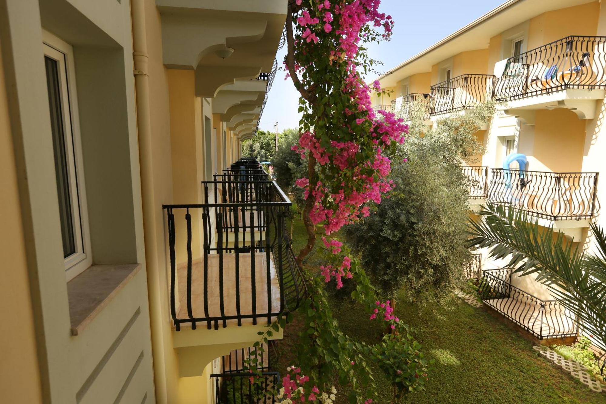 Mavruka Hotel Oludeniz Bagian luar foto